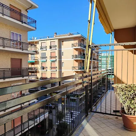 Lägenhet Doria 28 By Tempovacanza Marina dʼAndora